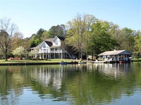 View 249 homes for sale in Lake Gaston, NC at a median listing home price of 174,900. . Lake gaston zillow